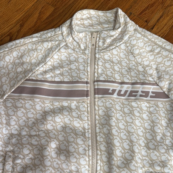 Guess logo zip up track jacket size medium - Picture 2 of 4